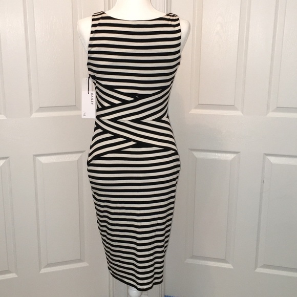 BAILEY 44 NWT Stretch knit body con midi dress - Picture 2 of 4